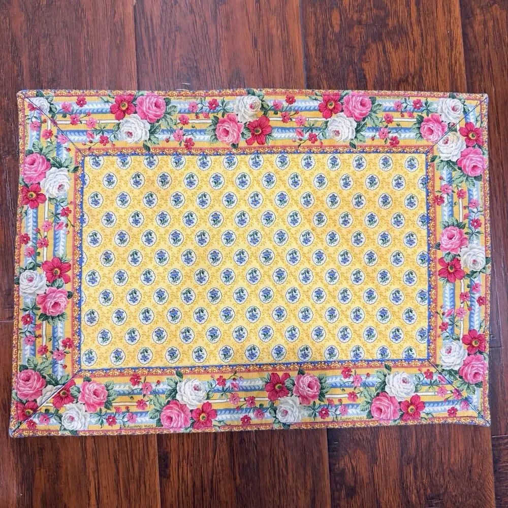Vintage Vera Bradley Retired Elizabeth Quilted Placemat Set Of 8 Floral Cottage